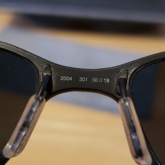 AUTHENTIC TAGHeuer Polarized Sunglasses - Picture 4 of 7